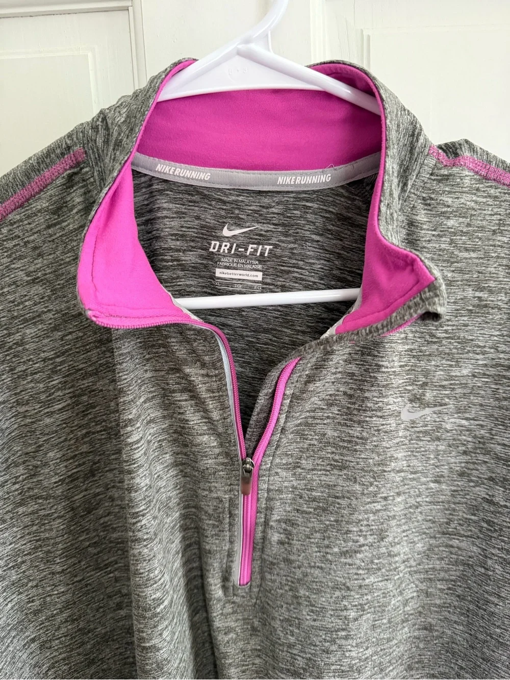 Womens NIKE ELEMENT Dri-Fit 1/4 Zip Pullover Running Top Size XL Grey/Pink